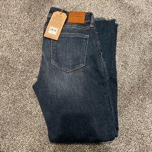 NWT lucky brand Lolita skinny jeans with raw hem